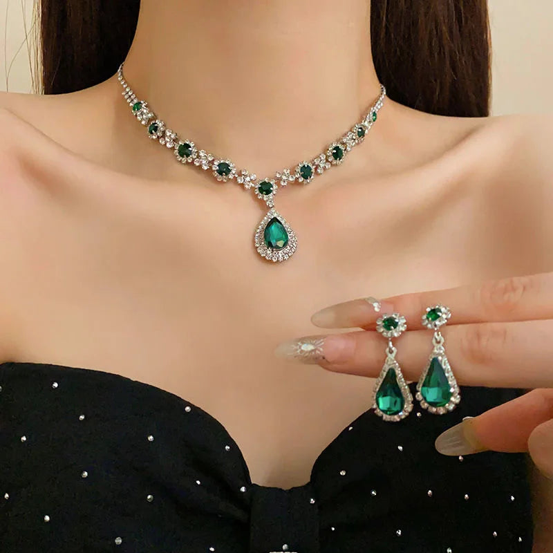Rhinestone Emerald Necklace Set